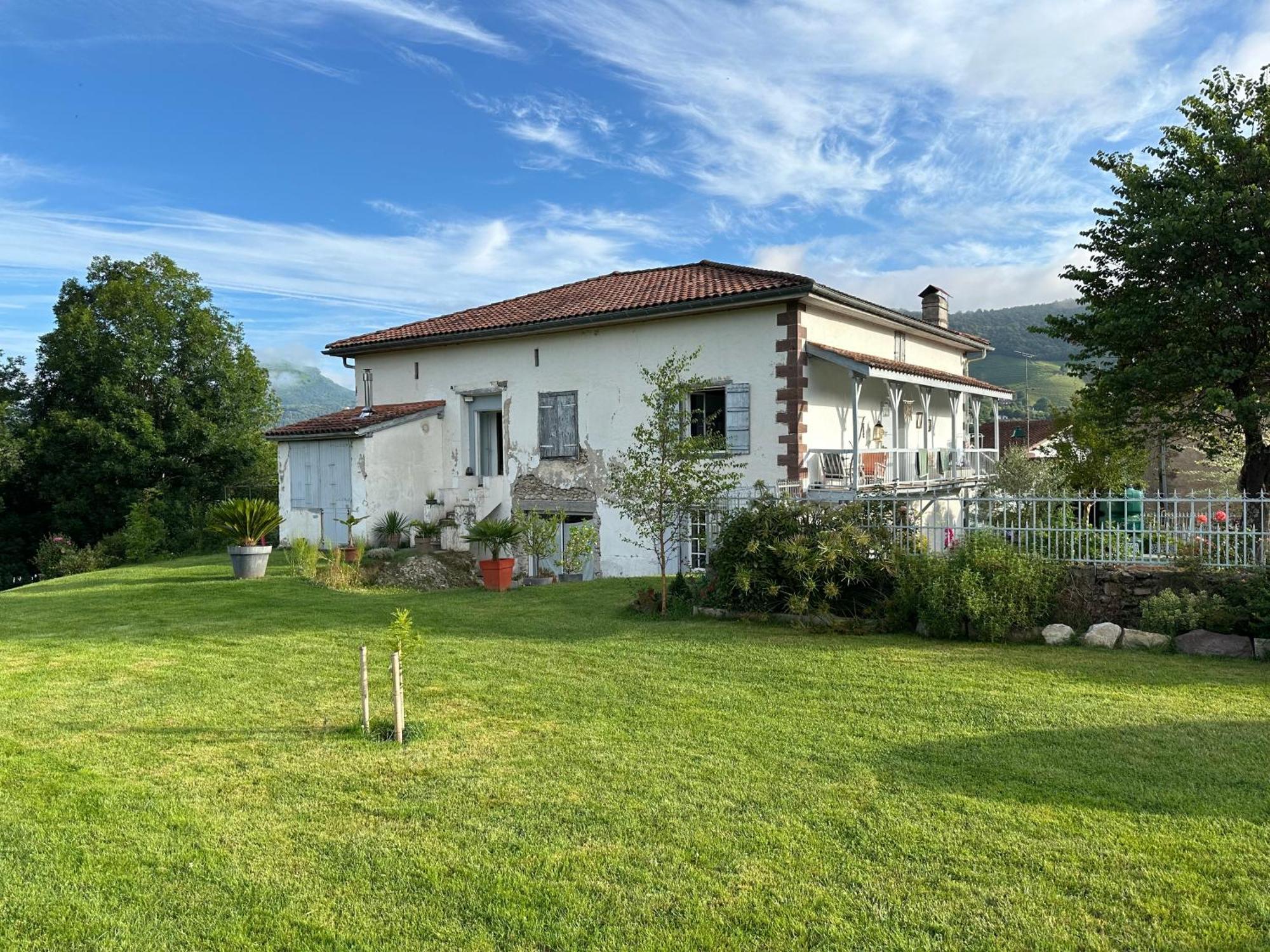 Maison D'Hotes Larraldia Uhart-Cize Kültér fotó